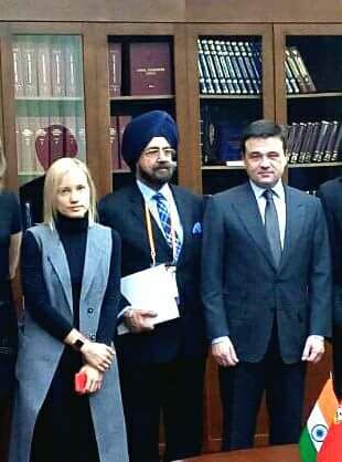 Mr. Dalbir Singh chairman one globe with Governor of Moscow